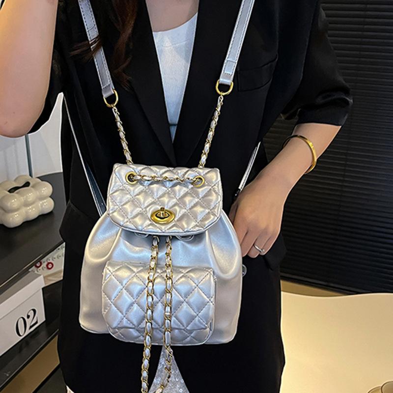 Zaino a rombi con catena zainetto da donna 1011 nuova collezione primavera stile straniero borsa da donna alto valore moda zaino piccolo portatile