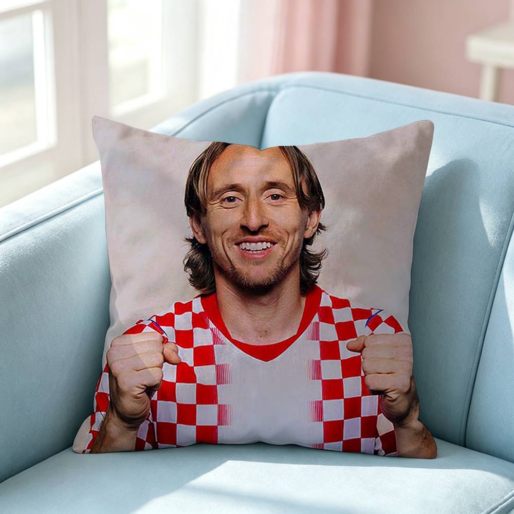 Heißer Fußballstar Magie Modric Quadratisch Beidseitig bedruckt Kissenbezug Schlafzimmer Nachttischkissen Sofakissenbezug
