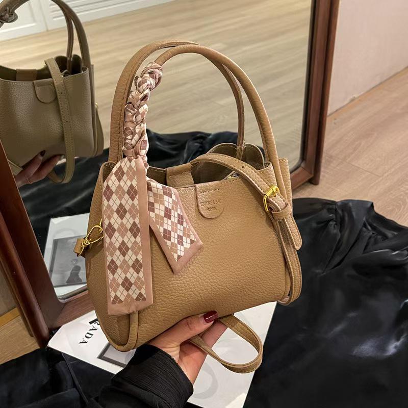 Bolsa Feminina Versátil Balde de Ombro/Transversal Primavera/Verão 2024