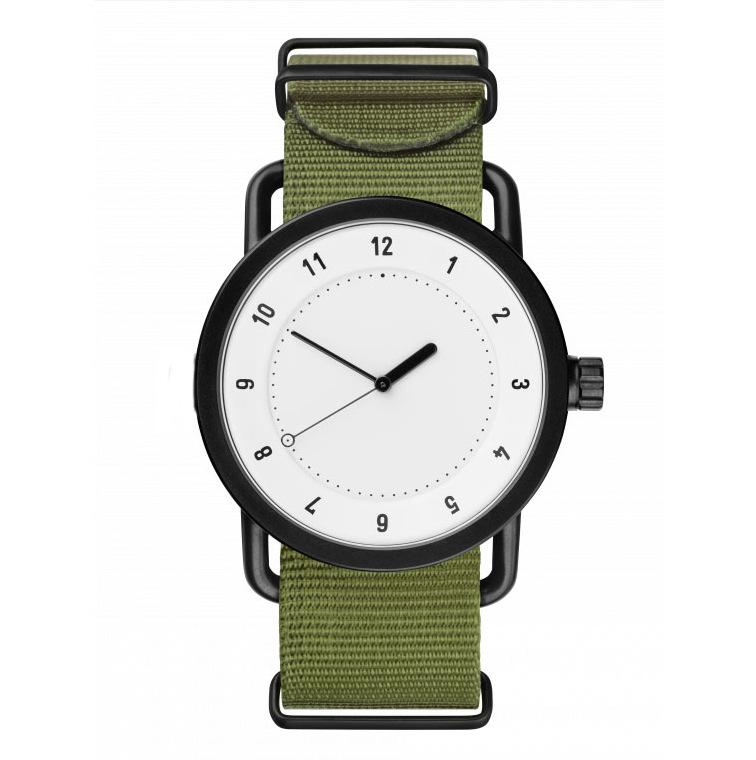 Britischer Trend Einfache Leinwand-Nylon-Armbanduhr Europäisch und Amerikanisch Retro Dünne Studenten-Paar-Uhr 809