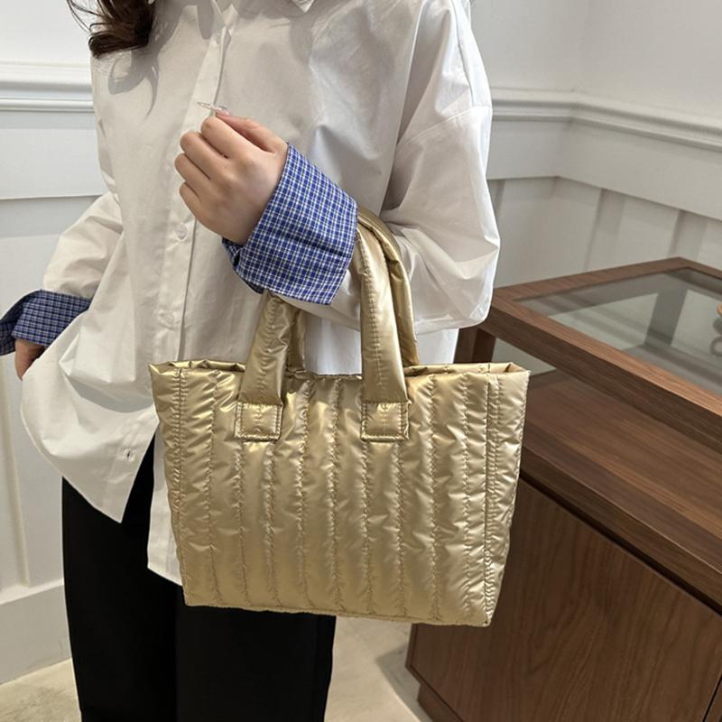 Large Capacity Quilted Tote Bag for Women Elegant Padded Solid Color Shoulder Bag for Vacation Casual Commuting Handbags