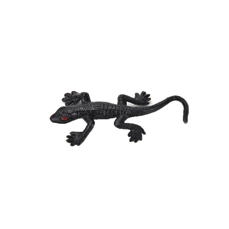 2Pcs Joke Fake House Lizard Funny Prank Novelty Life Like Fake Plastic Toy Trick