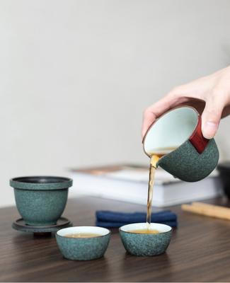 Ceramic Teapot Gaiwan with 2 Cups a Tea Sets Portable Travel Tea Set with Travel Bag