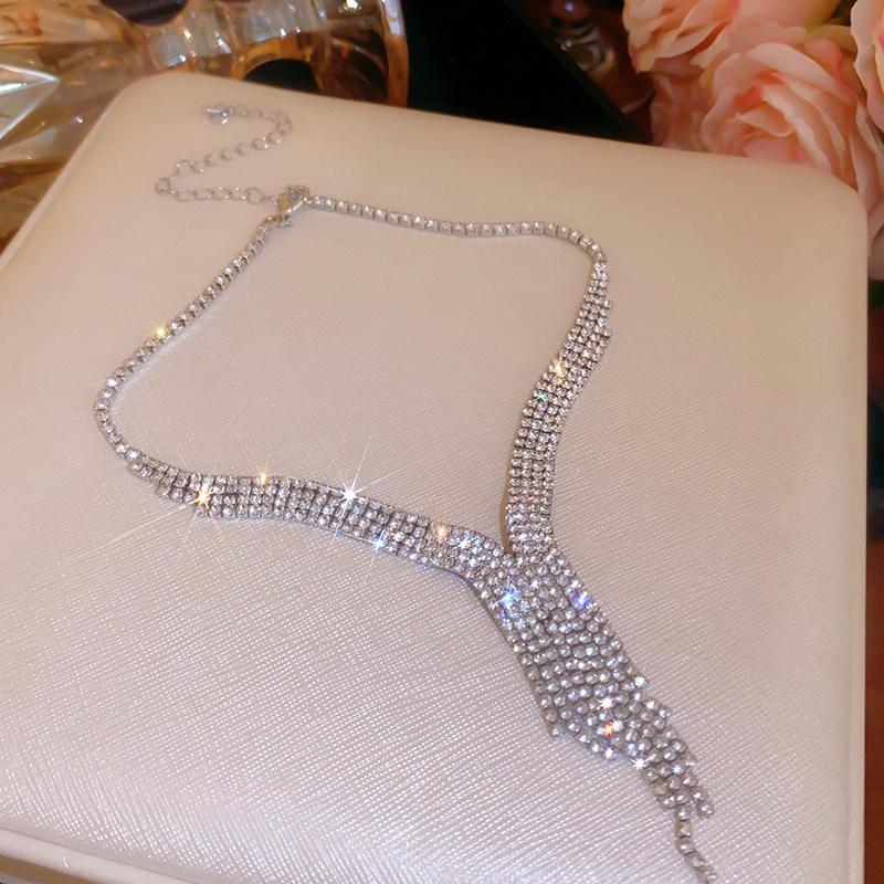 European & American Court Style Rhinestone Water Drop Necklace & Earring Set - Elegant, High-End Clavicle Chain for Women