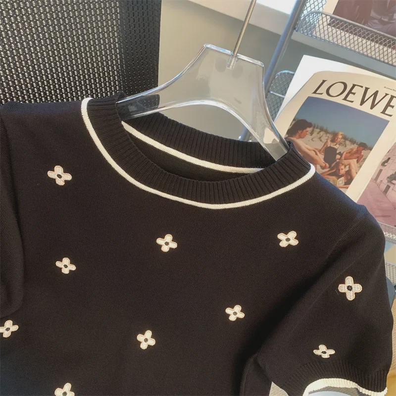 Summer 2023 Four-Leaf Clover Embroidered Ice Silk Knit T-Shirt