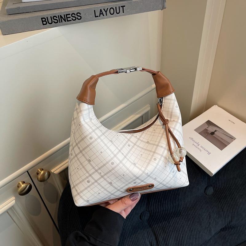 Commuter to work Large capacity tote bag Women's new retro fashion shoulder bag Plaid commuter bag