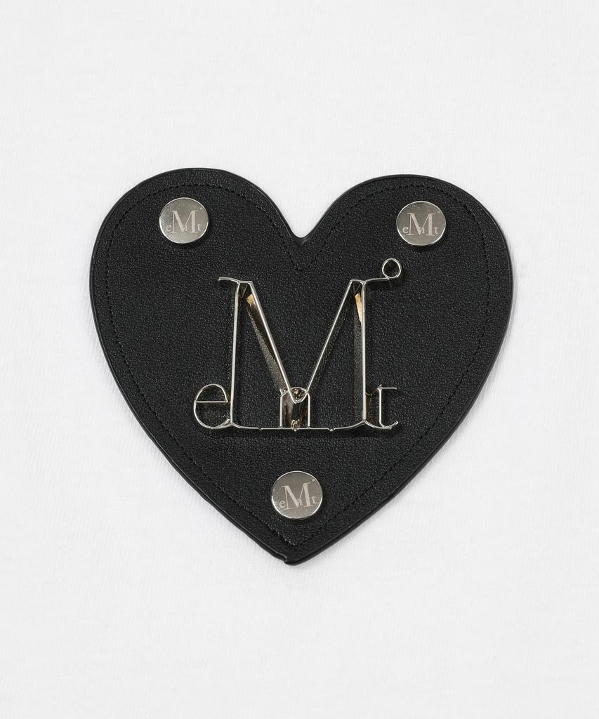MUCENT Area Metal Logo Heart Patch Long Sleeve Tee (2 Colors)