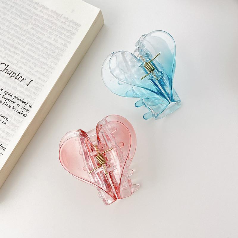 Stylish Korean Butterfly Plastic Hair Clip Perfect For Travel And Festive Occasions