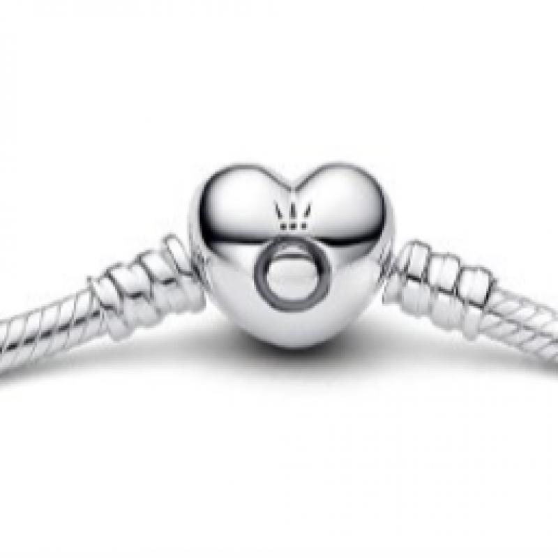 Pandora Moments Heart Clasp Bracelet 590719