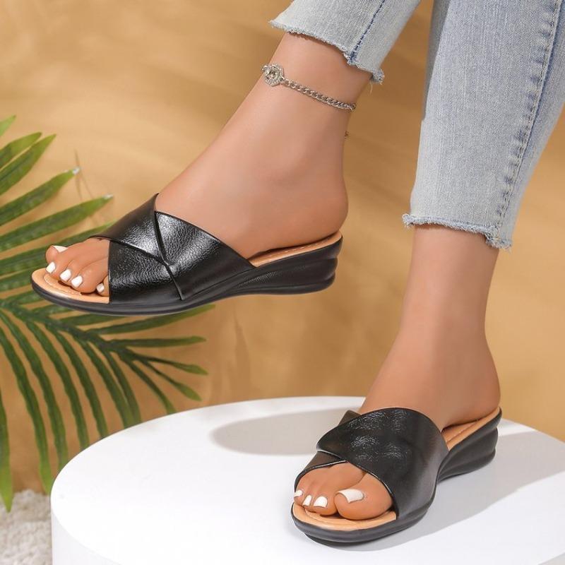 

Модные Роскошные Лоскутные Шлепанцы на Среднем Каблуке Женские Летние Повседневные Нескользящие Пляжные Шлепанцы Женские Металлическая Отделка Платформа Вьетнамки Обувь 36 чёрный