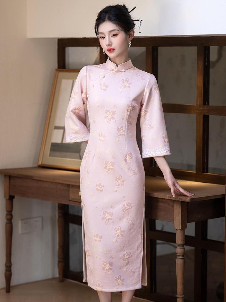 New Retro Chinese Style Slimming Cheongsam - Young & Elegant Autumn/Winter Edition