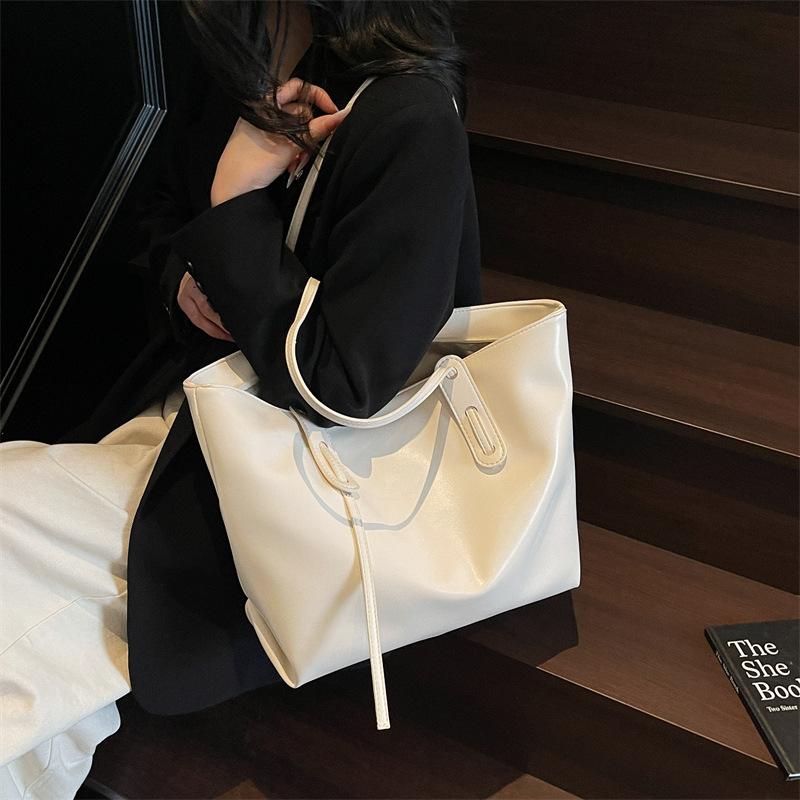 Large Capacity Bag Female New Student Class Shoulder Bag Leisure Commuter Bag Tote Bag