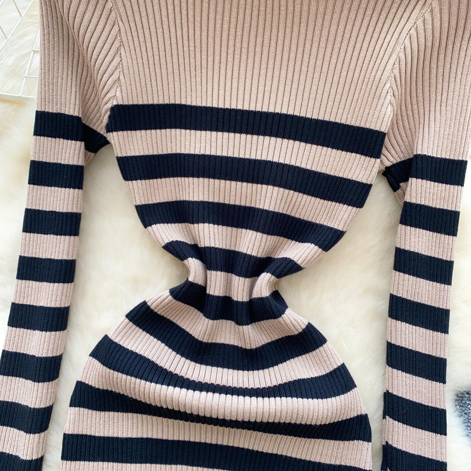 Платья-свитера женские с высоким воротом осень 2024 сексуальное облегающее трикотажное — фото 15