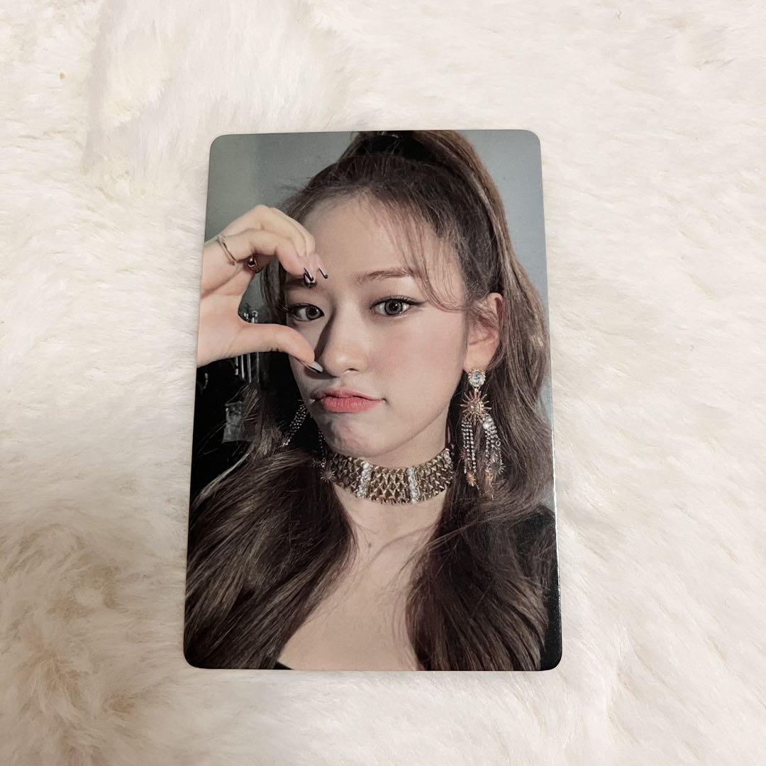 

[USED] IVE eleven Yonton Bonus Yizhiyu Chinese Limited Yujin Trading Card