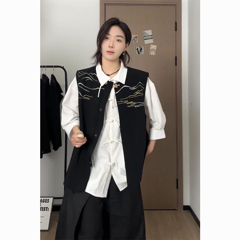 

Высококачественный женский жилет с вышивкой китайского пейзажа и металлическими пуговицами-лягушками XXL чёрный