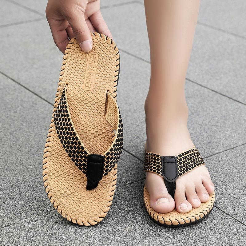 Sommer Herren Flip-Flops Heißer Verkauf Rutschfeste Strandschuhe Mode Langlebig Atmungsaktiv Outdoor-Sandalen Leicht Neue Herrenschuhe