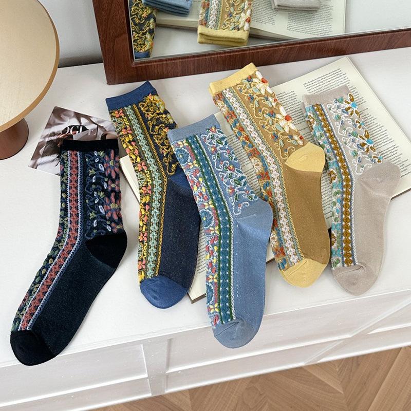 Ethnic Style Retro Women Socks Flower Embossment Harajuku Vintage Cotton Long Socks Autumn and Winter Japanese Middle Tube Socks