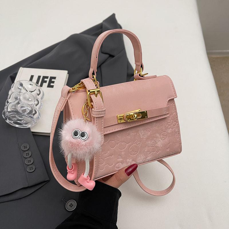 Ielgy Korean Version Portable Fashion Embossed Niche Design Shoulder Messenger Bag