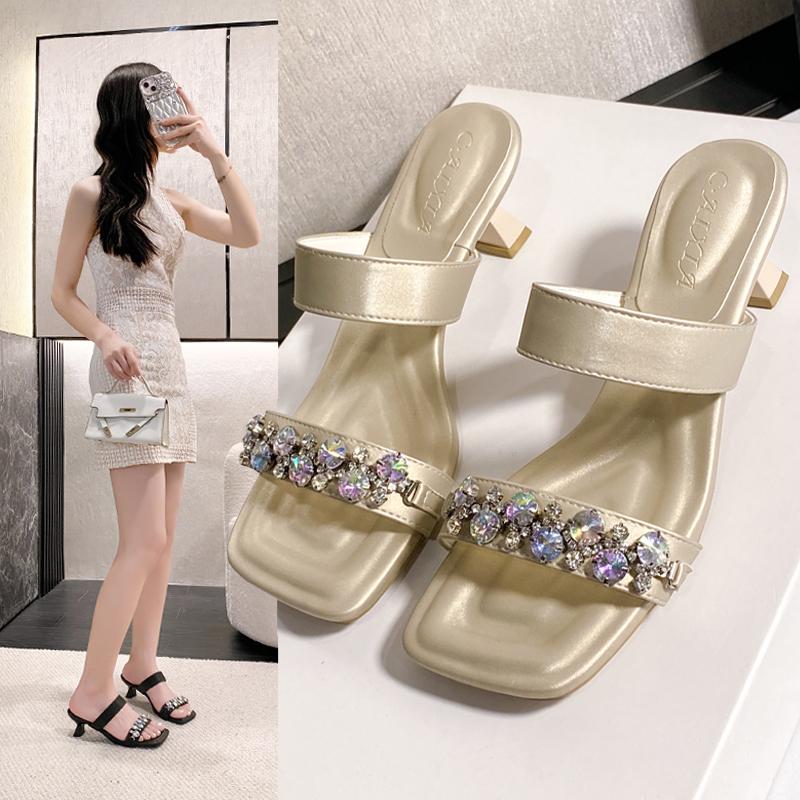 Fashion Sparkling Diamond design high-heeled women's slippers 2025 Summer New fashion trend with skirts and exposed toes flip-flops
