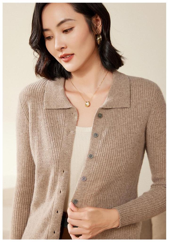 Women's Chic Versatile Wool Sweater - Soft, Stylish, Age-Reducing Design