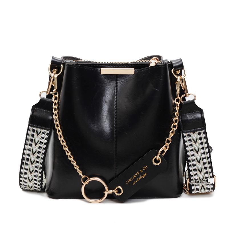 Premium Texture Small Bag Women's Autumn and Winter New Retro Bucket Bag Fashionable Versatile Commuter Messenger Bag