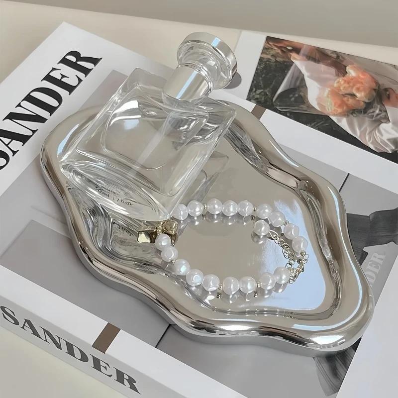 1pc Cloud Jewelry Aromatherapy Display Tray Light Luxury Entryway Key Storage Ornament Decorative Organizer for Home Decor