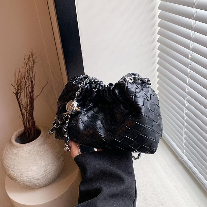 Новая женская модная однотонная плиссированная сумка — фото 8