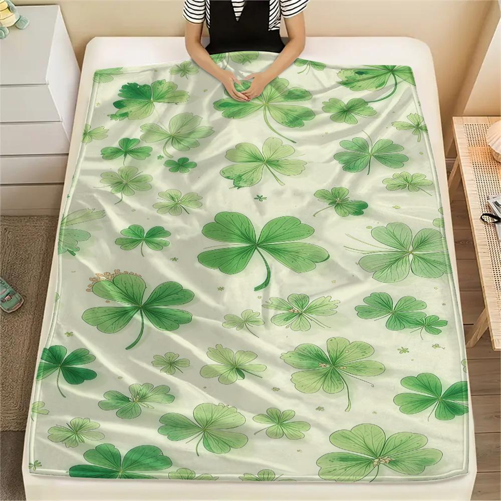 1PC Clover Print FlAannel Blanket, High quality Comfortable for All Seasons, Home Decor, Warmth and Comfort