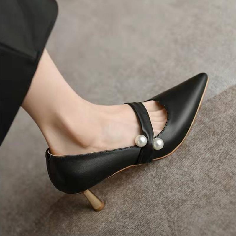 Dámské boty na vysokém podpatku se špičatou špičkou, sexy boty, módní design, nové luxusní sandály na tenkém podpatku, mělké, z lakované kůže, s přezkou, jednoduché boty