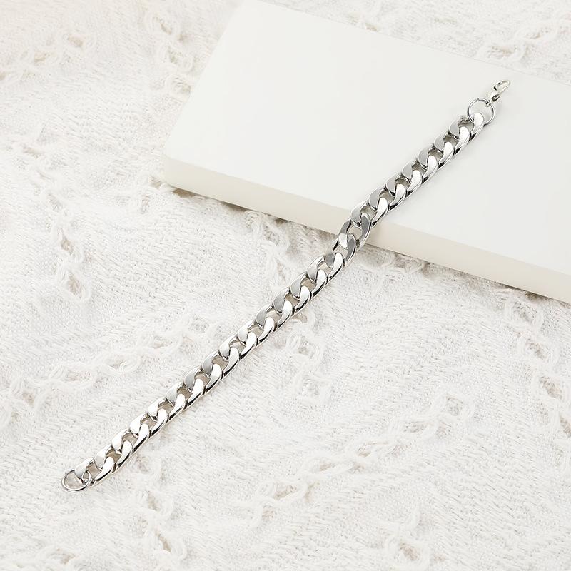 Cuban chain new personalized hip-hop fashion versatile titanium steel women's bracelet