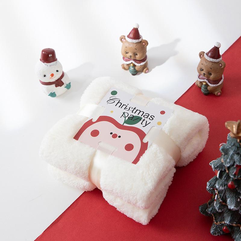 Christmas Holiday Towel With Coral Fleece Material For Festive Gift Giving