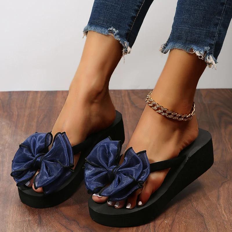 Fashion Stylish Butterfly-Knot Decro Flip Flops Women New Patchwork Med Heels Slippers Woman Vacation Beach Soft Bottom Sandals Mujer