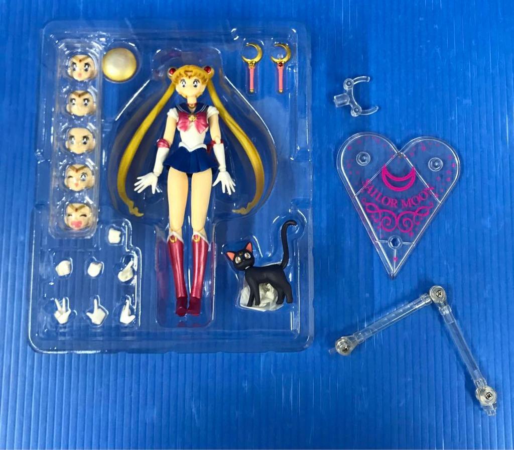 [USED] First-time Bonus Included S.H.Figuarts Sailor Moon