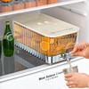 Trinkgeschirr – Wasserbehälter & Getränkespender