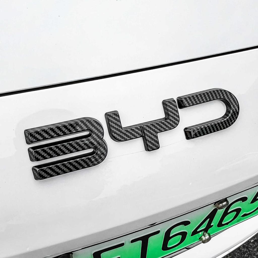 Do BYD Seal 06 DMI Seal 06 EV Modyfikacja Przedniego Godła Samochodu Czarny Wojownik Naklejki na Emblemat Samochodu Stylizacje Logo z Włókna Węglowego