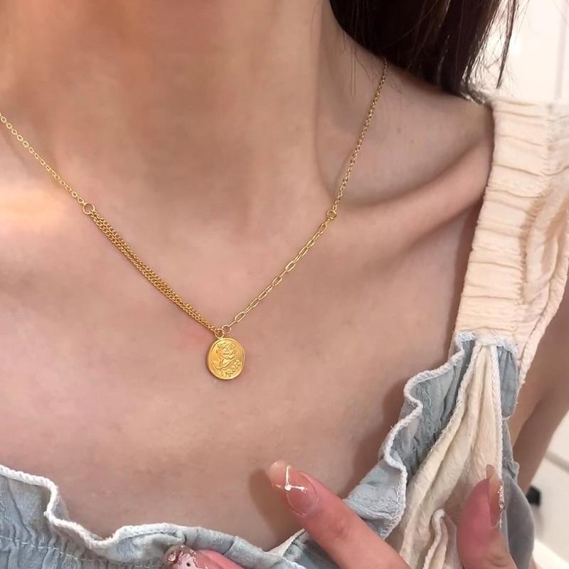 Simple Temperament Golden Beanie Necklace Female