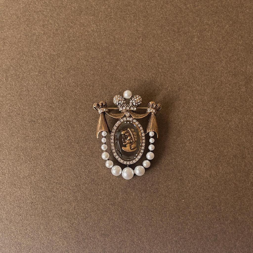 Vintage Barock Palast Stil Männer Und Frauen Fuchs Katze Emaille Musikinstrument Anzug Äußere Brosche