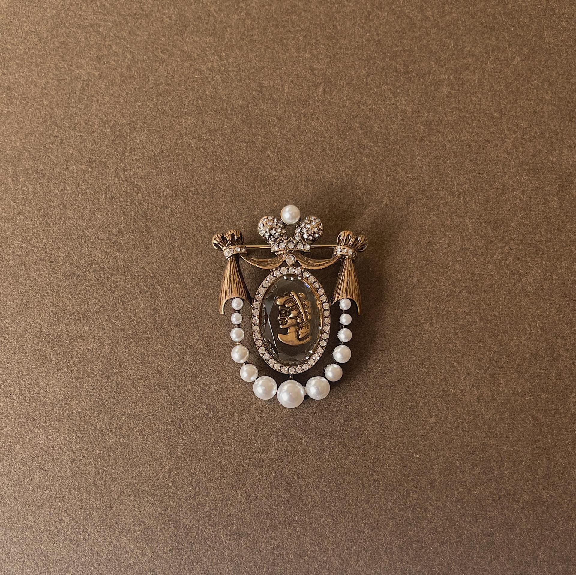 

Винтажная брошь в стиле барокко для мужчин и женщин в виде лисы и кошки в виде музыкального инструмента