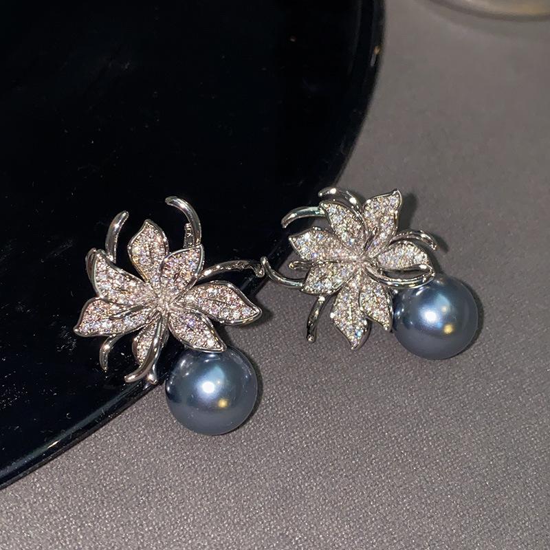 Lily Pearl Stud Women'S S925 Silver Needle Unique Atmosphere High-End Qingdao Ear Jewelry