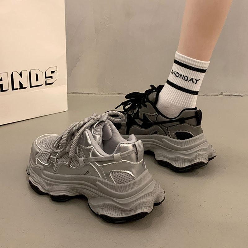 Internet Celebrity Dirty Dad Shoes Women Ins Tide 2025 Autumn New Hong Kong Style Street Shot Thick-soled Versatile Sports and Leisure Shoes