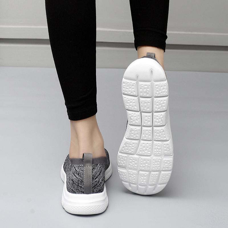 Women’s Moccasins Loafers Casual Green Slip on Walking Shoes Summer Black Lightweight Socks Shoes for Mother Large Size