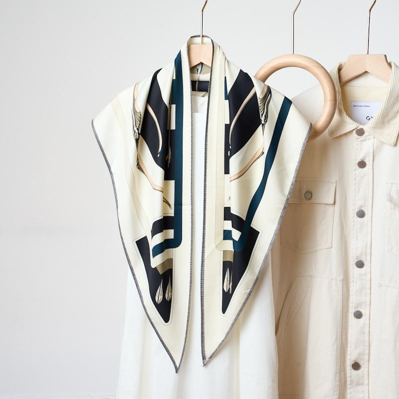 Summer Atmosphere Wearing Belt Waist Seal Twill Silk Simulation Silk Cool Triangle Scarf Cashew Print Women's Silk Scarf