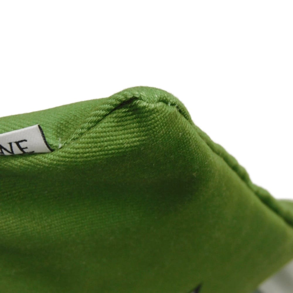 Used Easter Island Drawstring Pouch (C822057X05) with 7922 Logo Multicolor Calfskin Drawstring Pouch (12695) by Ken