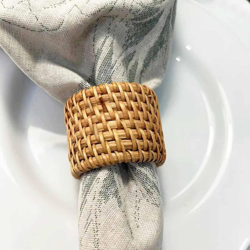 Woven Rattan Napkin Rings, Handmade Natural Wicker Napkin Rings, Farmhouse Chic Napkins Holder for Party Dinner Dining Table Decoration