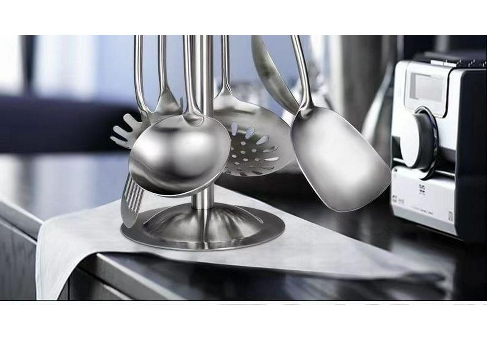 304 Stainless Steel Kitchen Tool Set: Spatula, Soup Ladle, Wok Spatula, Strainer, and Spoon - Anti-scalding, Thickened Design.