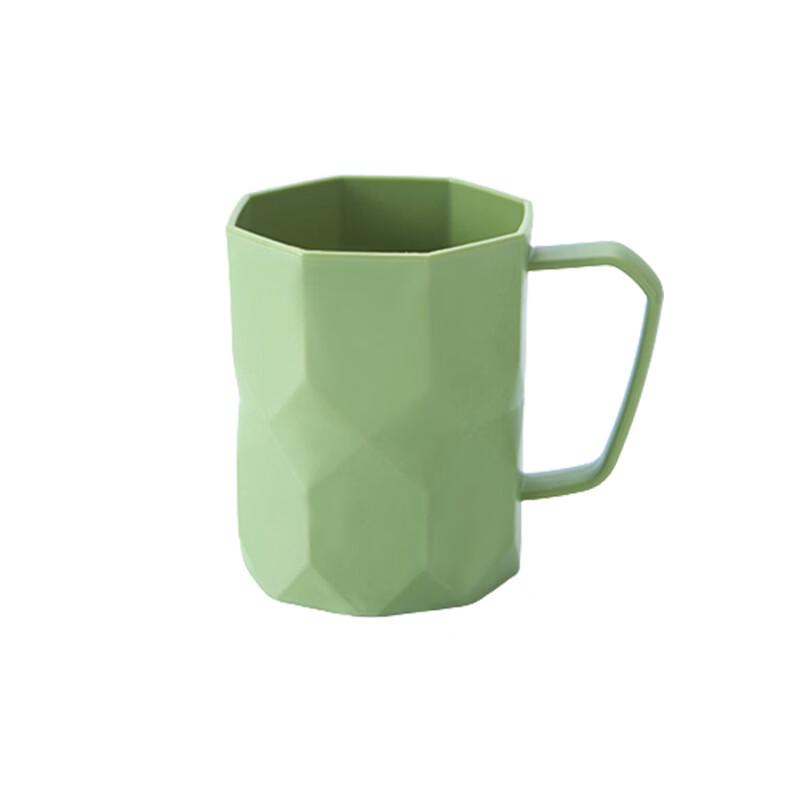 YIXI Plastic Toothbrush & Mouthwash Cup Set