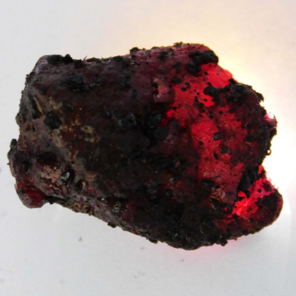 88 Ct Natural RED Ruby Huge Rough Earth Mined Loose Gemstone CERTIFIED