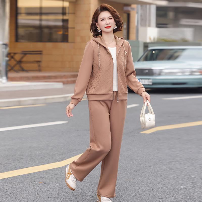 

Spring 2026 Stylish Sportswear Jacket for Middle-aged Women 3XL (recommended for 120-135 jin)