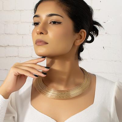 Europäische und Amerikanische Mode Persönlichkeit Gold Mehrschichtige Linie Spule Retro Damen Halsband Vielseitig Strand Resort Stil