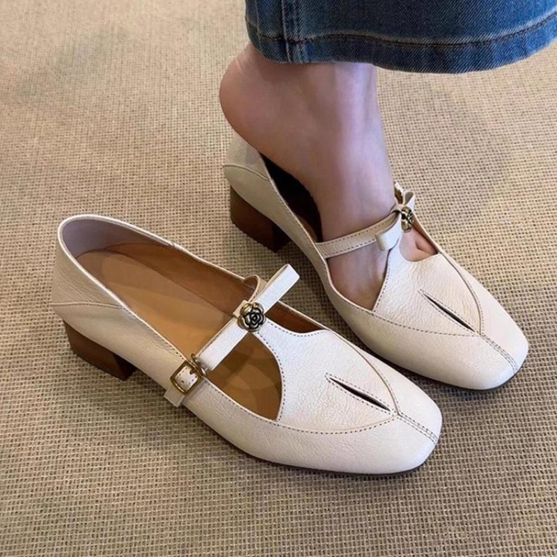 Fashion Hot Selling 2025 New Soft Leather Mary Jane Shoes French Buckle Hollow Out Retro Camellia Design Low Heel Women's Casual Shoes
